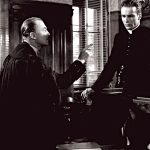 Montgomery Clift incarne un prêtre refusant de révéler ce qu’il a entendu en confession.